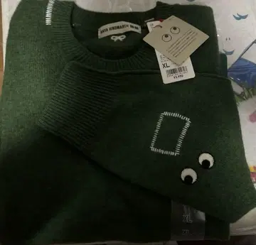 유니클로 x 안야 힌드마치 라무 크루넥 스웨터 네이비 XL