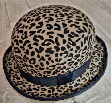 펠트 볼러 햇 레오파드 무늬 구제 의류
