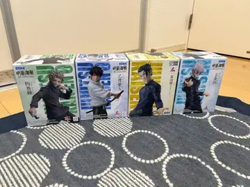 라운드원 한정판 주술회전 피규어 세트 4체