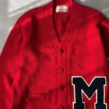 15288 맥레거 파일 로고 울 가디건