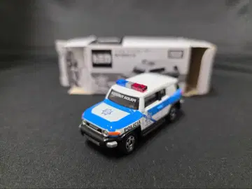 토미카 도요타 FJ 크루저 관광 경찰 사양