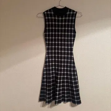 eimy 슬리브리스 체크 무늬 원피스
