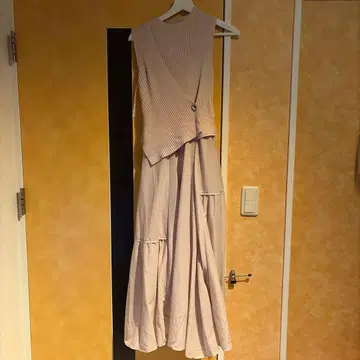 프레이 아이디 메탈 브로치 리브 니트 콤비 플레어 원피스