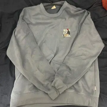 RED CAP GIRL 크루넥 맨투맨