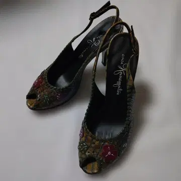 긴자 카네마츠 펌프스 23cm 가죽 모티브 거의 미사용