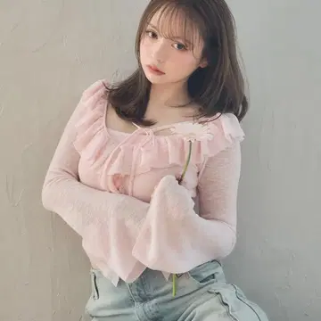 Alison frill tops andmary