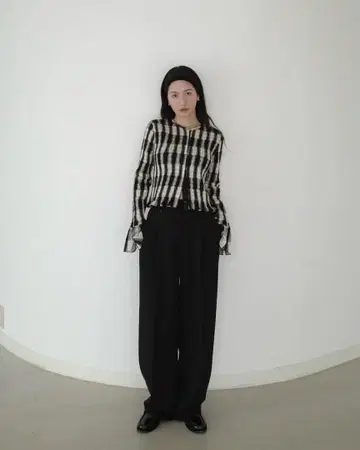 CLANE SHIRRING DESIGN BLOUSE