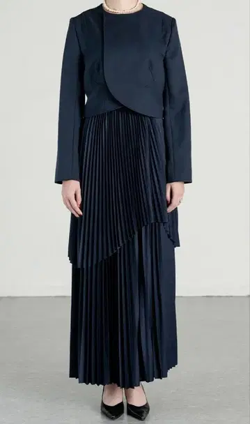 세리자와 더블 플리츠 스커트