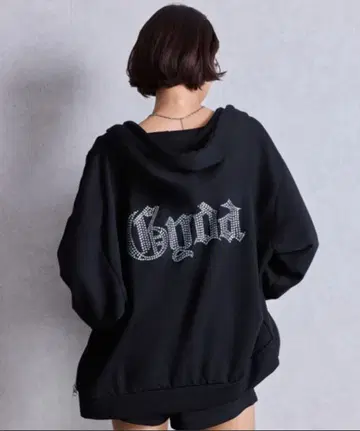 GYDA 제이 라인스톤 라메 후드티 택 포함