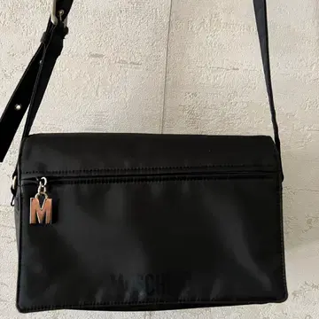 MOSCHINO 블랙 숄더백