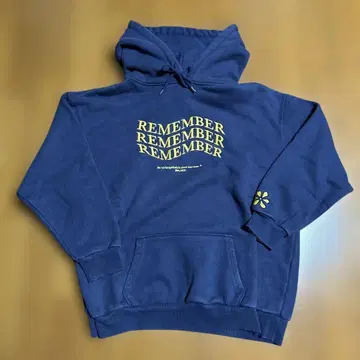 REMEMBER 프린트 네이비 후드티