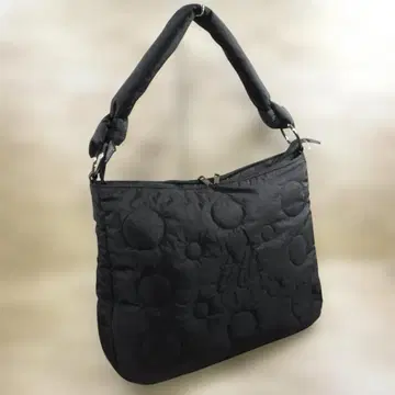 센소유니코 t.b 블랙 충전솜 퀼팅 대용량 경량 원숄더백