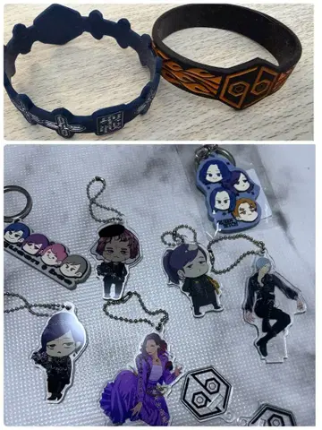 여왕벌 러버 밴드 아크릴 키링 세트