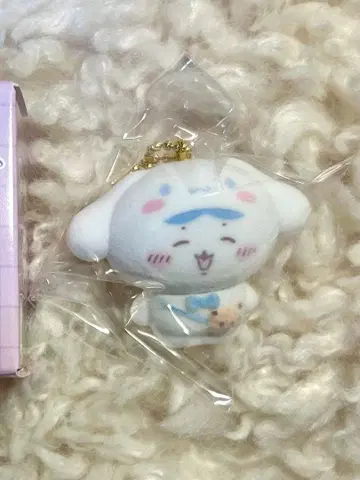 치이카와 산리오 시크릿 플로키 마스코트 하치와레 시나몬