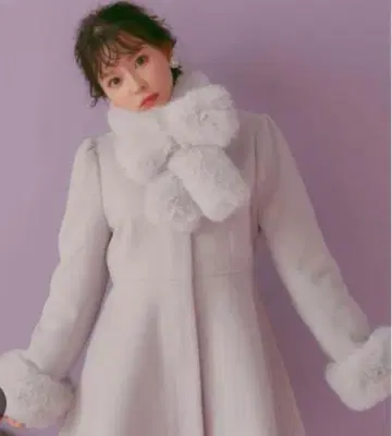 evelyn 비쥬 코트 M 사이즈 아이스그레이