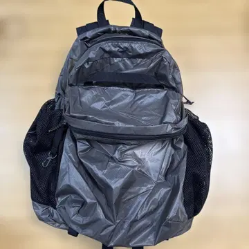 BLUE LUG Pilgrim Surf+Supply 콜라보 백팩