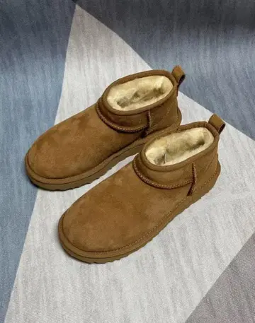 브라운 어그 부츠 23.5cm