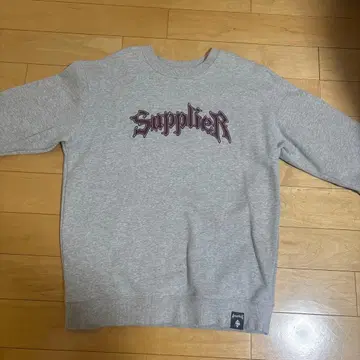 그레이 맨투맨 로고