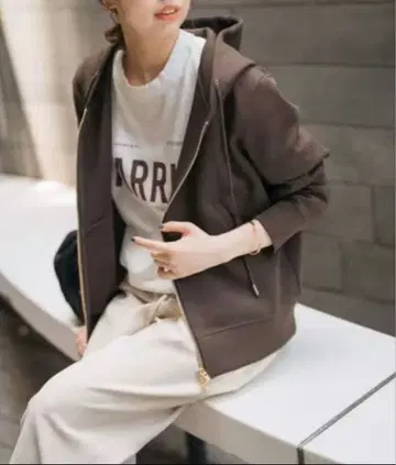 Spick&Span 스트레치 지퍼 후드티 브라운