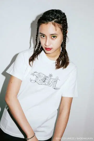 xgirl 반팔 티셔츠 우메즈 카즈오