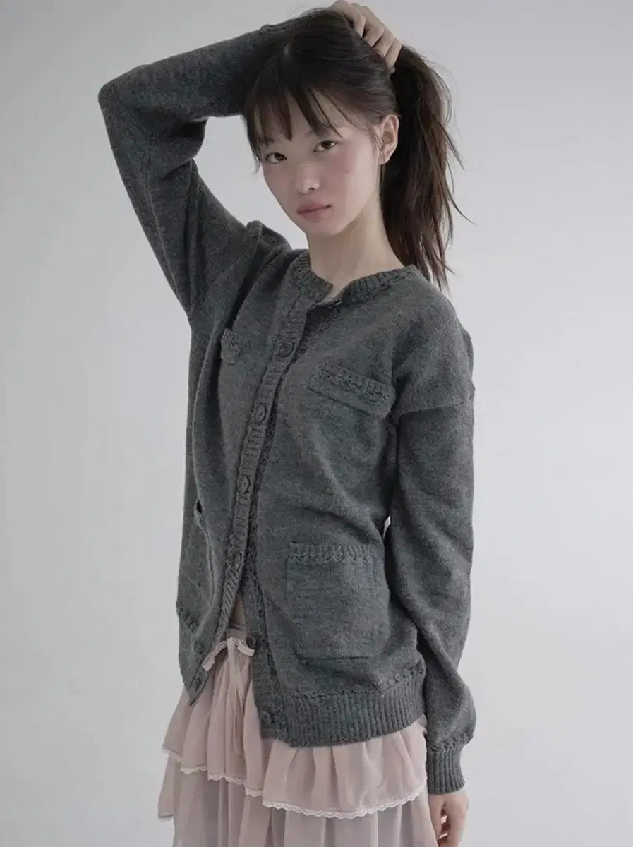 Margarin Fingers Pocket Cardigan Gray