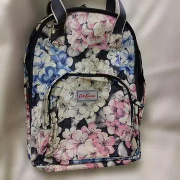 캐스키드슨 진달래 패턴 백팩