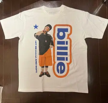 billie Hit Me Hard and Soft Tour 티셔츠