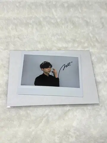 ONE N' ONLY REI 친필 사인 폴라로이드