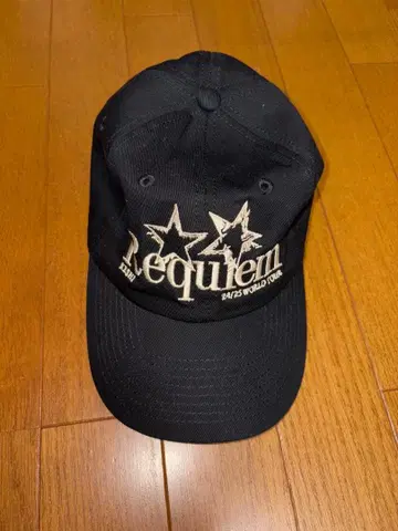 케시 레퀴엠 블랙 캡