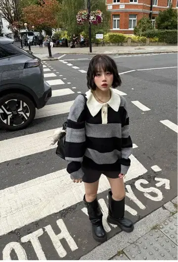 nugu visco V넥 오버 사이즈 보더 니트