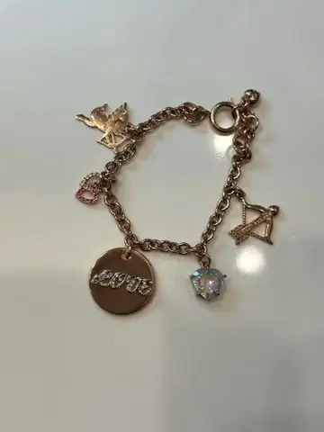 쥬시 꾸뛰르 참 포함 팔찌