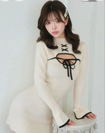 프론트 오픈 리본 니트 미니 원피스