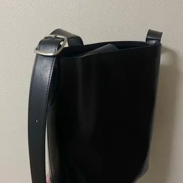 UNIQLO 가죽 숄더백 핸드백 블랙
