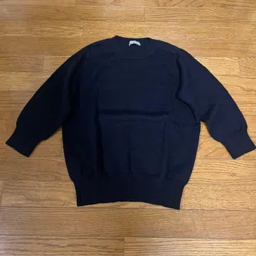 익명 배송 MARGARET HOWELL 네이비 스웨터 사이즈 II