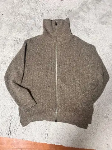 INDIVI 지퍼 터틀넥 니트 브라운