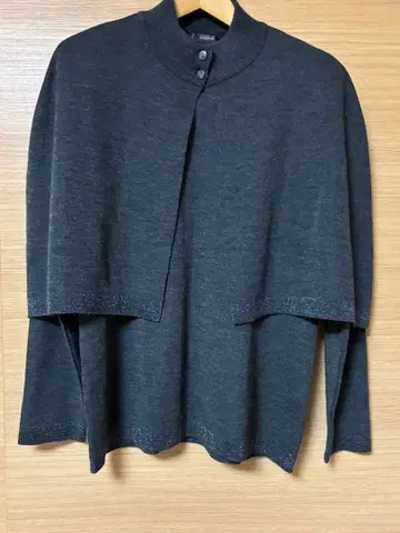 COLLEZIONE RUKIA 케이프 포함 니트