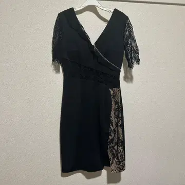 블랙 레이스 소매 타이트 드레스