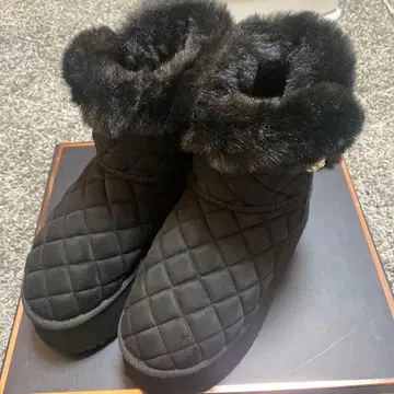 Rady 사이드 비쥬 통굽 무스탕 숏부츠