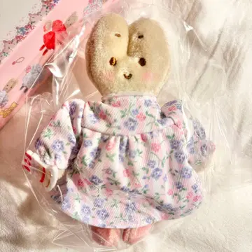 산리오 마론크림 시크릿 마스코트 브로치