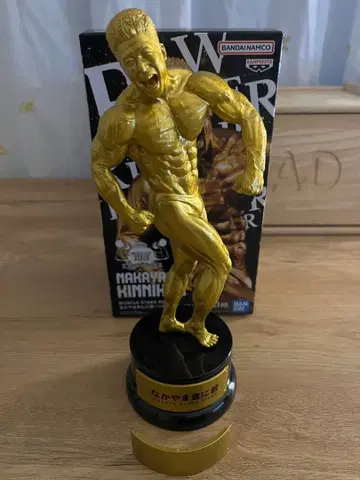 NAKAYAMA KINNIKUN 골드 피규어