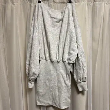 GYDA 도킹 오프숄더 맨투맨 원피스