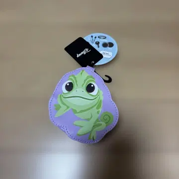 새상품 라푼젤 다이컷 파스칼 코인 케이스 디즈니