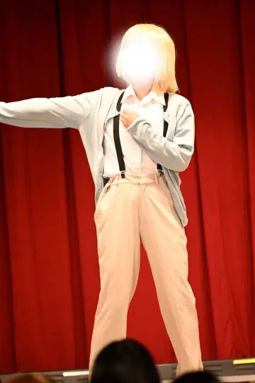 아르민 유년기 코스프레 의상