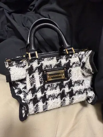 SamanthaVega 사만사베가 트위드 프릴 백