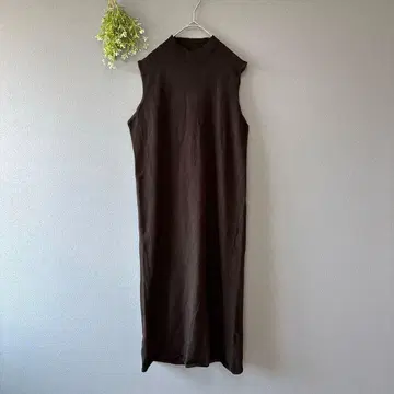 HK웍스 [L] 고급 쿨 모크넥 슬리브리스 롱 니트 원피스