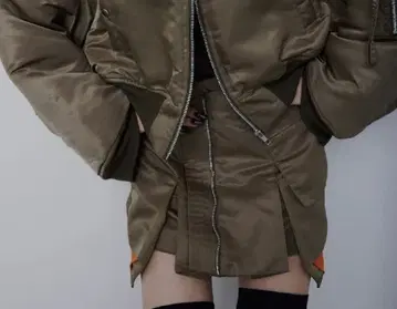ESIO MA-1 지퍼 스커트