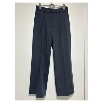 UNIQLO 다크 그레이 와이드 팬츠 슬랙스