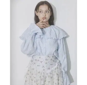 merry jenny twinkle 프릴 칼라 블라우스 블루