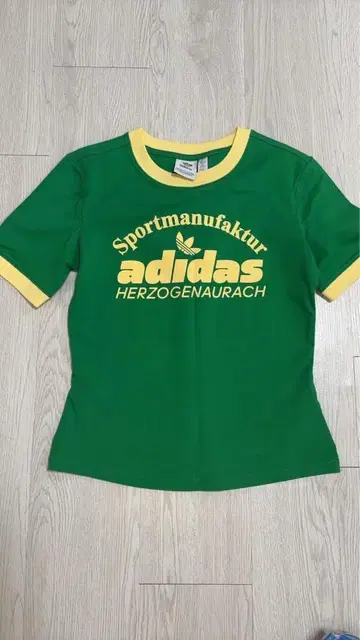 adidas 한국 한정판 헤이세이 갸루 피치 T Y2K