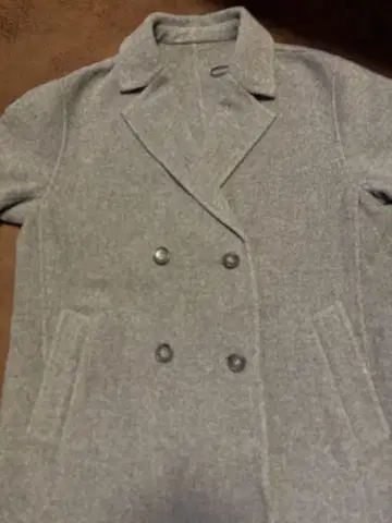 유니클로 그레이 더블 브레스트 코트